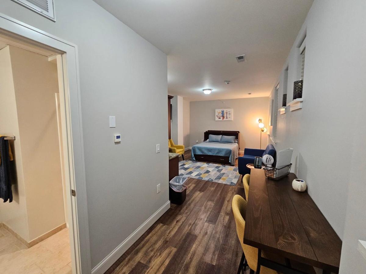 Cozy Studio At The Historic Inman Champaign Exteriér fotografie
